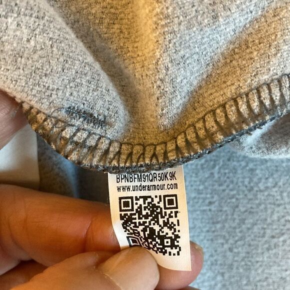 Under Armour NWOT Youth XL 1/4 Zip Hoodie in Heather Gray/Fleece Lining. - Picture 9 of 9